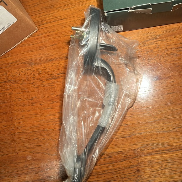 Yale Entry Door Handle - Picture 3 of 8